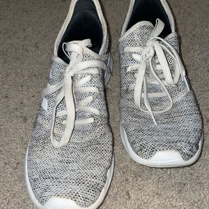 Adidas Cloudfoam Tennis Shoes